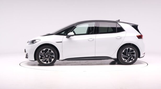 VOLKSWAGEN ID.3 BERLINA CON PORTON BEV 62KWH 107KW LIFE AUTO 146 5P