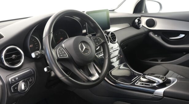 MERCEDES GLC-CLASS TODOTERRENO 2.1 GLC 220 D 4MATIC AUTO 170 5P MERCEDES GLC-CLASS TODOTERRENO 2.1 GLC 220 D 4MATIC AUTO 170 5P