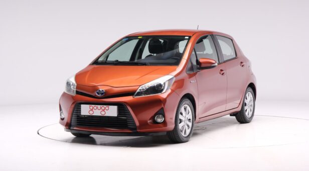 TOYOTA YARIS BERLINA CON PORTON 1.5 VVT-I HYBRID ACTIVE AUTO 100 5P