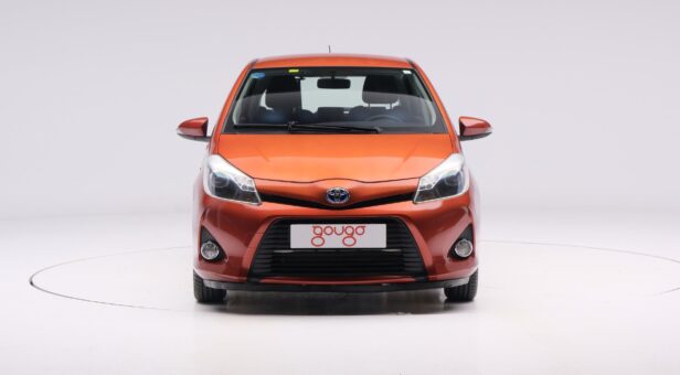 TOYOTA YARIS BERLINA CON PORTON 1.5 VVT-I HYBRID ACTIVE AUTO 100 5P