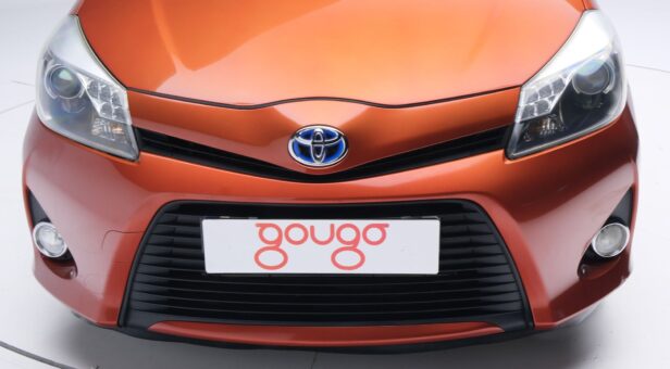 TOYOTA YARIS BERLINA CON PORTON 1.5 VVT-I HYBRID ACTIVE AUTO 100 5P