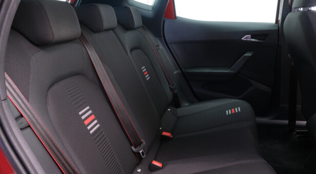 SEAT ARONA 1.0 TSI 115CV FR SEAT ARONA 1.0 TSI 115CV FR