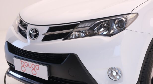 TOYOTA RAV4 TODOTERRENO 2.0D ADVANCE 2WD 124 5P TOYOTA RAV4 TODOTERRENO 2.0D ADVANCE 2WD 124 5P