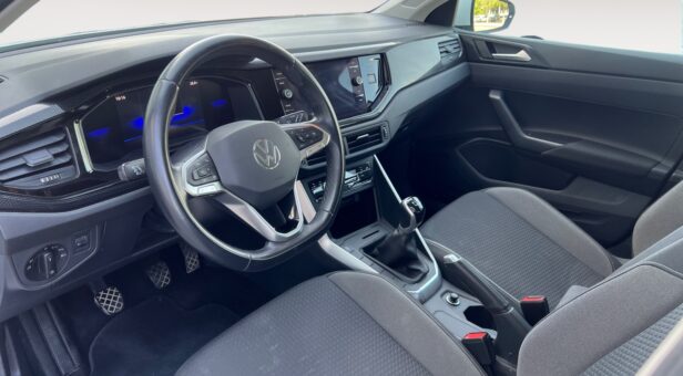 VOLKSWAGEN POLO BERLINA CON PORTON 1.0 TSI 70KW LIFE 95 5P VOLKSWAGEN POLO BERLINA CON PORTON 1.0 TSI 70KW LIFE 95 5P