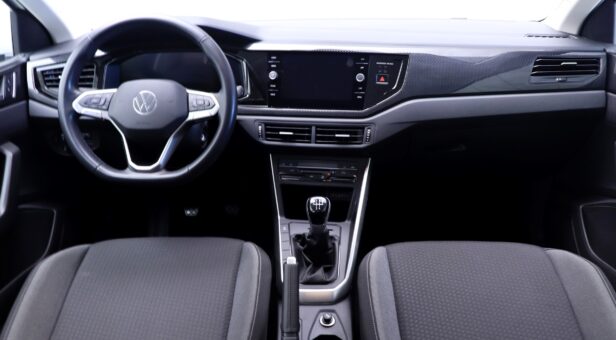 VOLKSWAGEN POLO BERLINA CON PORTON 1.0 TSI 70KW LIFE 95 5P VOLKSWAGEN POLO BERLINA CON PORTON 1.0 TSI 70KW LIFE 95 5P