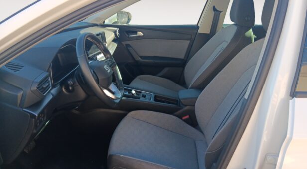 SEAT LEON 2.0 TDI 110KW STYLE XL VISIO DSG 150CV SEAT LEON 2.0 TDI 110KW STYLE XL VISIO DSG 150CV