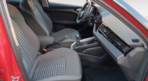 AUDI AUDI A1 AUDI A1 SPORTBACK S LINE 30 TFSI 81(110) KW(CV) S TRONIC AUDI AUDI A1 AUDI A1 SPORTBACK S LINE 30 TFSI 81(110) KW(CV) S TRONIC