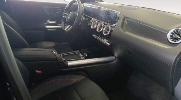 MERCEDES GLA -CLASS GLA 200 D AMG LINE MERCEDES GLA -CLASS GLA 200 D AMG LINE