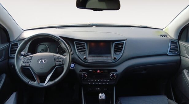 HYUNDAI TUCSON TODOTERRENO 2.0 CRDI 100KW BLUEDRIVE TECNO 2WD 136 5P