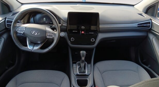 HYUNDAI IONIQ BERLINA CON PORTON 1.6 GDI HEV TECNO DCT 141 5P HYUNDAI IONIQ BERLINA CON PORTON 1.6 GDI HEV TECNO DCT 141 5P