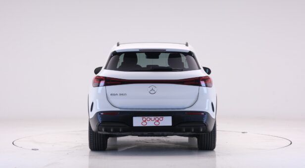 MERCEDES EQA 250 AMG LINE