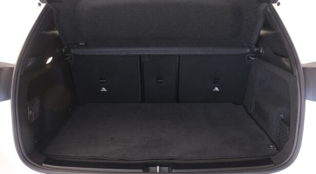 MERCEDES EQA 250 AMG LINE