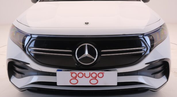 MERCEDES EQA 250 AMG LINE