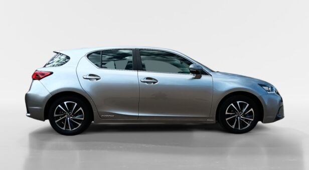 LEXUS SERVIPLEM-BARYVAL 200h BUSINESS HYBRID AUTO 136 5P
