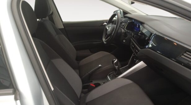VOLKSWAGEN POLO BERLINA CON PORTON 1.0 TSI 70KW LIFE 95 5P
