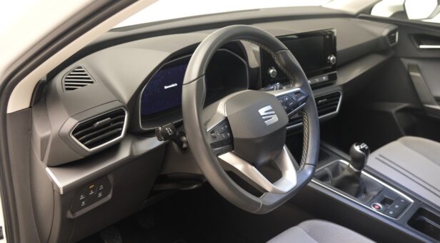 SEAT LEON BERLINA CON PORTON 1.0 TSI 81KW S/S STYLE XL VISION 110 5P SEAT LEON BERLINA CON PORTON 1.0 TSI 81KW S/S STYLE XL VISION 110 5P