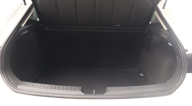 SEAT LEON BERLINA CON PORTON 1.0 TSI 81KW S/S STYLE XL VISION 110 5P SEAT LEON BERLINA CON PORTON 1.0 TSI 81KW S/S STYLE XL VISION 110 5P