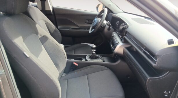 HYUNDAI KONA TODOTERRENO 1.6T 101KW MAXX 138 5P HYUNDAI KONA TODOTERRENO 1.6T 101KW MAXX 138 5P