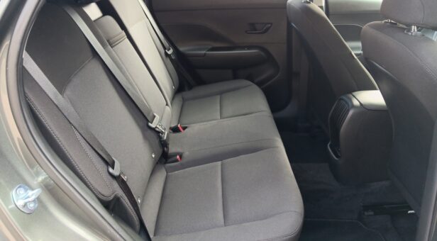 HYUNDAI KONA TODOTERRENO 1.6T 101KW MAXX 138 5P HYUNDAI KONA TODOTERRENO 1.6T 101KW MAXX 138 5P