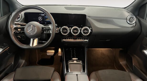 MERCEDES B-CLASS B 180 D