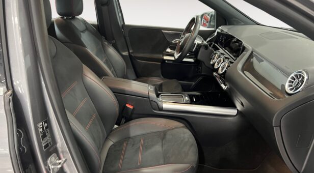 MERCEDES B-CLASS B 180 D