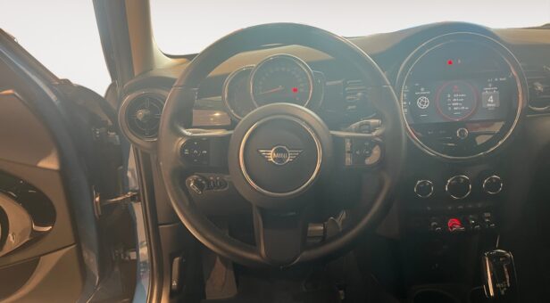 MINI MINI COOPER AUTOMATICO 1.5CC 136CV 5P MINI MINI COOPER AUTOMATICO 1.5CC 136CV 5P