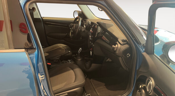 MINI MINI COOPER AUTOMATICO 1.5CC 136CV 5P MINI MINI COOPER AUTOMATICO 1.5CC 136CV 5P