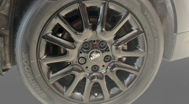 MINI MINI COOPER AUTOMATICO 1.5CC 136CV 5P MINI MINI COOPER AUTOMATICO 1.5CC 136CV 5P