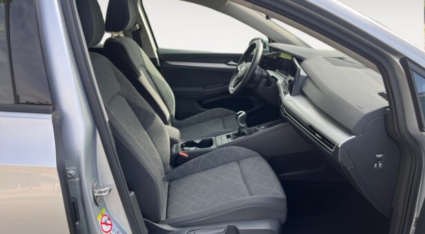 VOLKSWAGEN GOLF BERLINA CON PORTON 2.0 TDI 85KW LIFE 115 5P VOLKSWAGEN GOLF BERLINA CON PORTON 2.0 TDI 85KW LIFE 115 5P