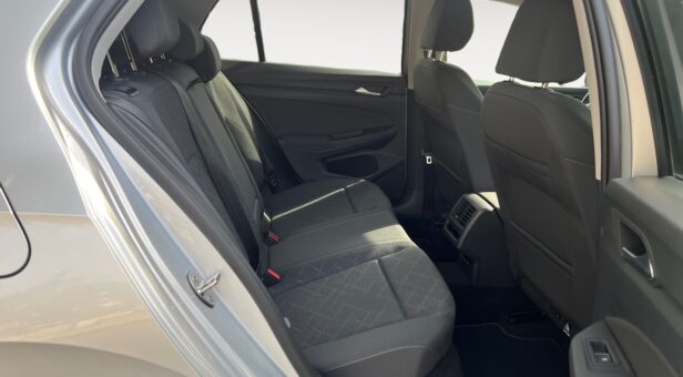 VOLKSWAGEN GOLF BERLINA CON PORTON 2.0 TDI 85KW LIFE 115 5P VOLKSWAGEN GOLF BERLINA CON PORTON 2.0 TDI 85KW LIFE 115 5P