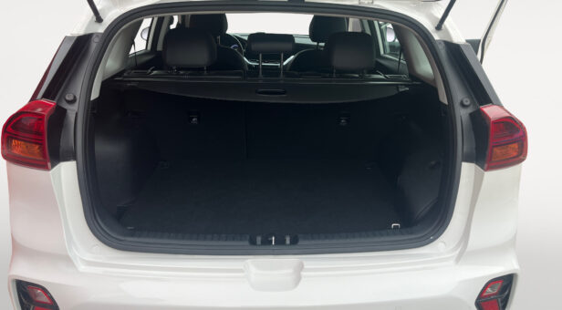 KIA NIRO DRIVE 1.6 GDI HYBRID PHEV 104KW 141CV 5P KIA NIRO DRIVE 1.6 GDI HYBRID PHEV 104KW 141CV 5P